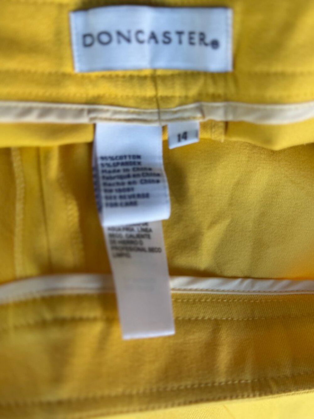 Doncaster Yellow Pull On Pants Size 14 Stretch Ankle Pants - Picture 4 of 4